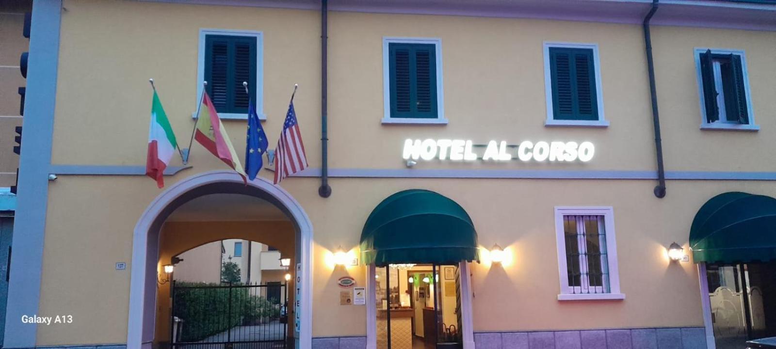 Hotel Al Corso Legnano Dış mekan fotoğraf