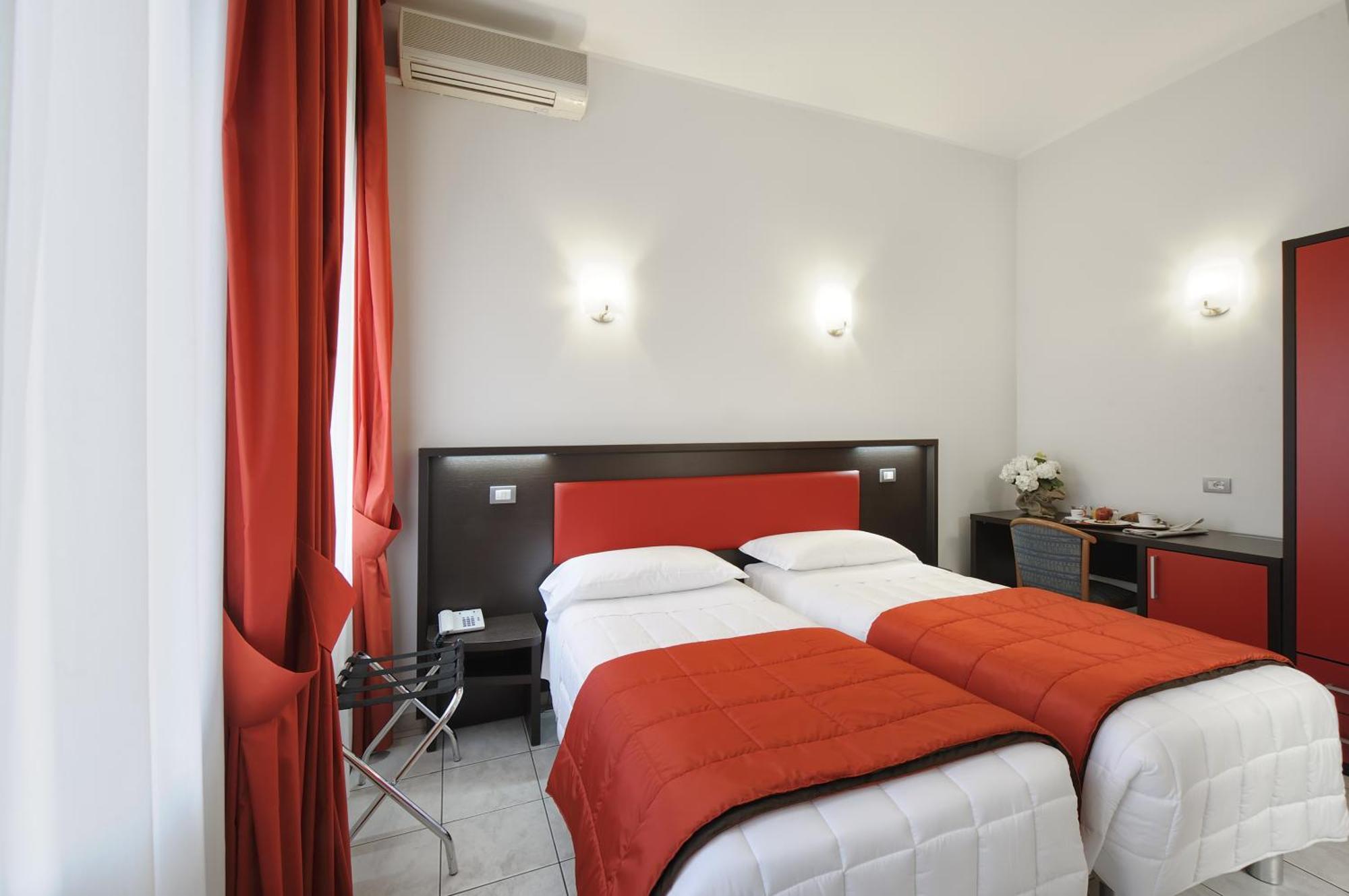 Hotel Al Corso Legnano Oda fotoğraf
