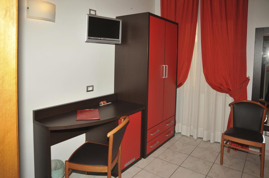 Hotel Al Corso Legnano Dış mekan fotoğraf